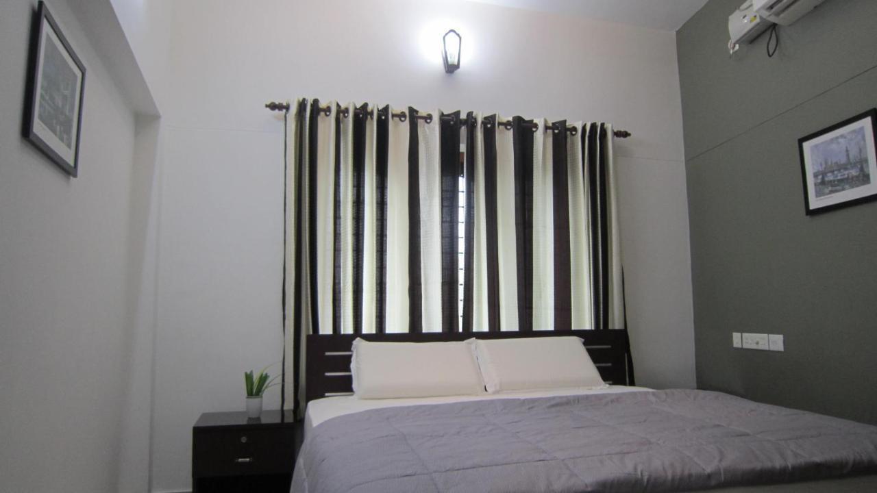 Down Town Holidays Thiruvananthapuram Ngoại thất bức ảnh
