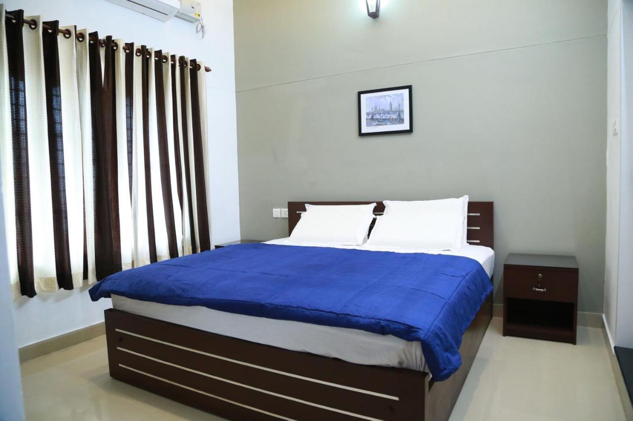 Down Town Holidays Thiruvananthapuram Ngoại thất bức ảnh